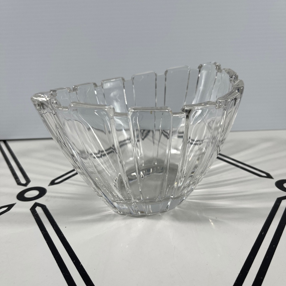 Marquis by Waterford Crystal Bowl Glacier Oval Centerpiece 8x6x4.5‎ Clear Glass